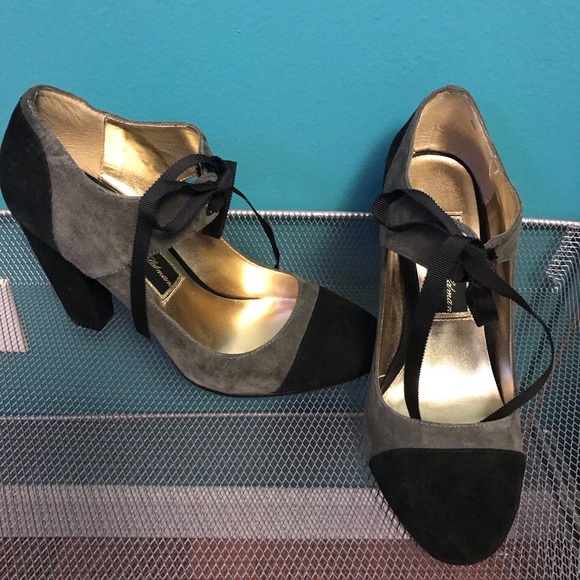 Shoes - Picture 3 of 5